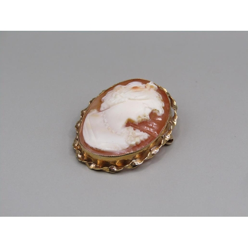 1399 - 9ct GOLD CASED CAMEO