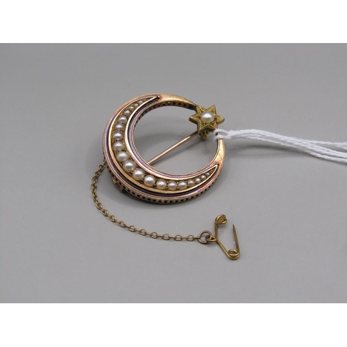 1401 - GOLD SEED PEARL SET CRESCENT AND STAR BROOCH IN FITTED CASE