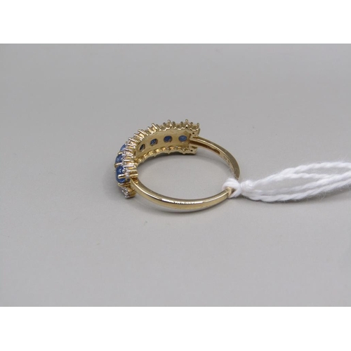 1412 - GOLD 7 STONE SAPPHIRE RING SIZE O