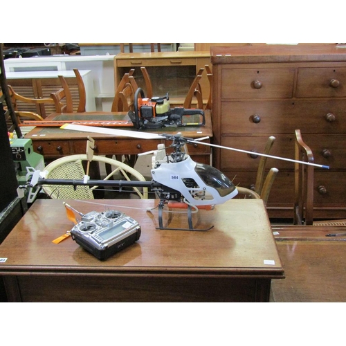 584 - REMOTE CONTROL HELICOPTER