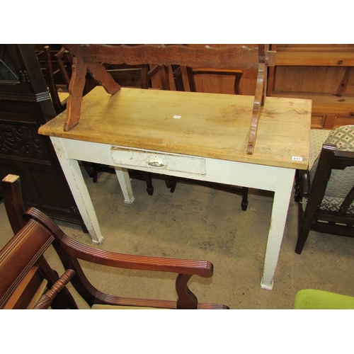 837 - PINE TABLE