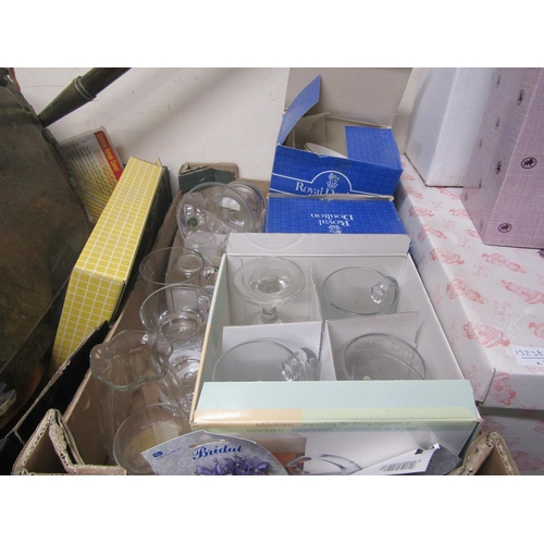 458 - BOX OF GLASSWARE AND ROYAL DOULTON CHINA