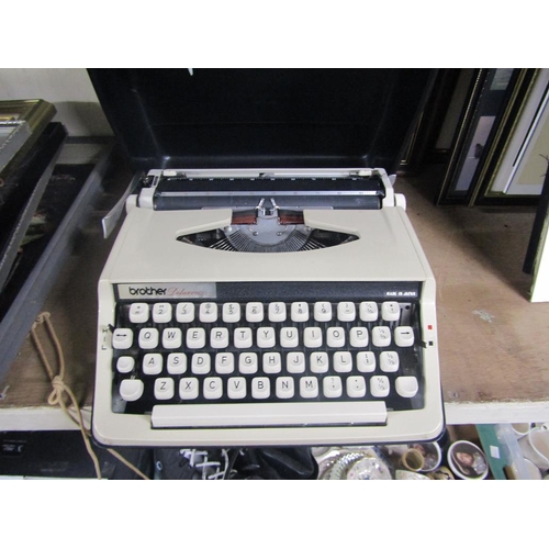 499 - PORTABLE TYPEWRITER