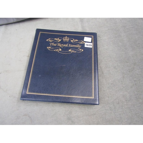 1639 - ALBUM OF ROYAL FAMILY FIRST DAY COVERS