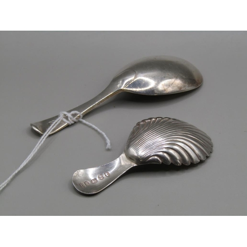 1367 - VICTORIAN SILVER CADDY SPOON TOGETHER WITH A LATE GEORGIAN SILVER CADDY SPOON