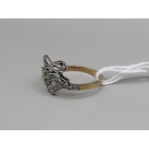 1452 - 9ct GOLD HEART AND BOW RING SIZE O