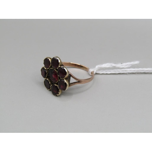 1454 - GOLD GARNET SET MEMORIAM RING SIZE M