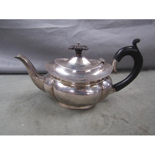 1581 - SILVER TEAPOT 25cms W, 11.1oz