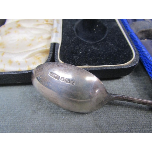 1588 - SILVER PLATED SEAL TOP SPOON IN PRESENTATION BOX TOGETHER WITH A BOX OF SIX 1937 CORONATION SPOONS