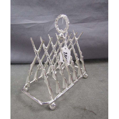 1596 - REPRO WHITE METAL TOAST RACK - CROSSED SHOTGUNS