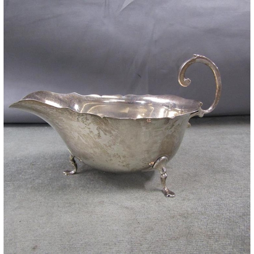 1612 - SILVER GRAVY BOAT, 3ozt