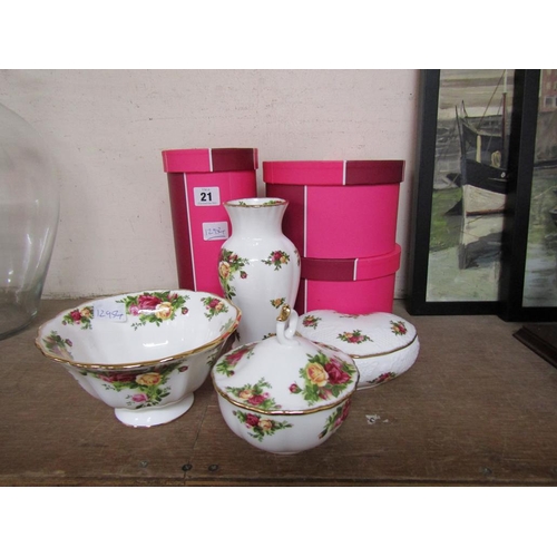 21 - COLLECTION OF ROYAL ALBERT