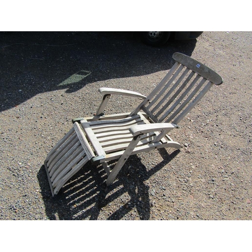 933 - FOLDING GARDEN CHAIR