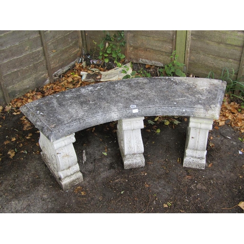 977 - GARDEN BENCH