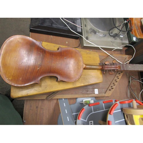 514 - STRING INSTRUMENTS TO INCL VIOLIN - 60 cms