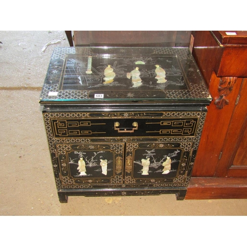 583 - ORIENTAL CABINET