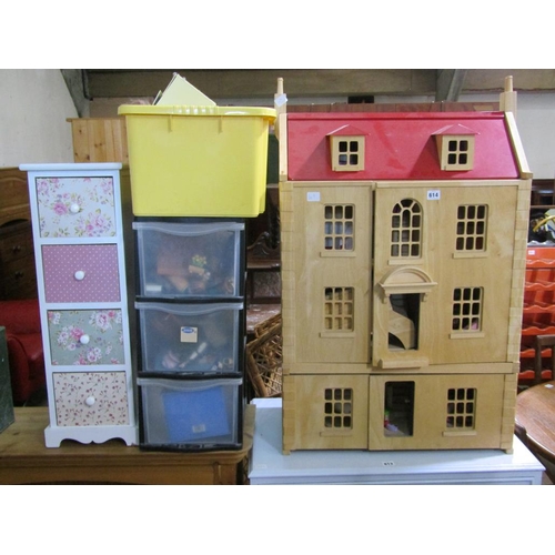 614 - LARGE DOLLS HOUSE WITH ACCESSORIES - 100cms x 63cms x 36 cms