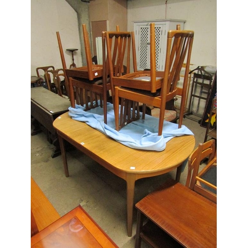 660 - TEAK DINING TABLE AND CHAIRS