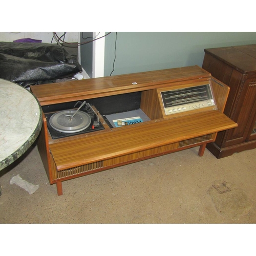 694 - FERGUSON RADIOGRAM