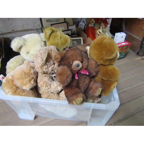 331 - QTY OF SOFT TOYS