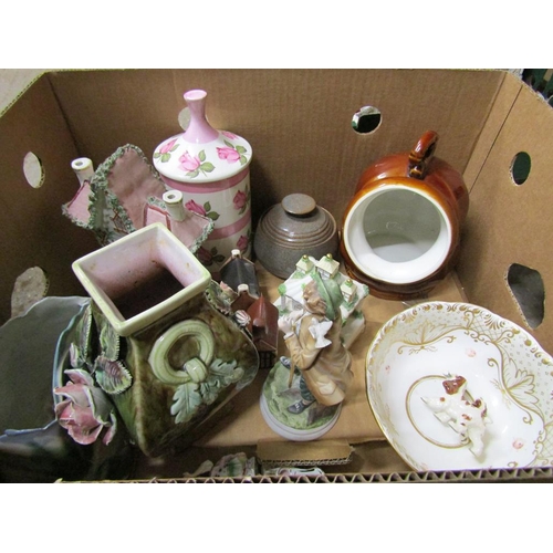 378 - BOX OF MIXED CERAMICS TO INCL MAJOLICA