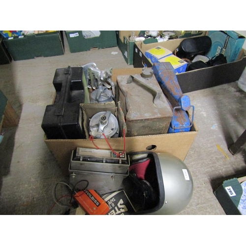 396 - BOX OF AUTOMOBILIA ITEMS TO INCL OIL CANS, CRASH HELMET ETC