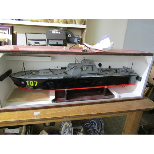 522 - MODEL BOAT - MILITARY WITH REMOTE