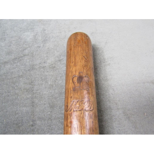 1574 - TURNED WOOD POLICE BATON - 45cms L