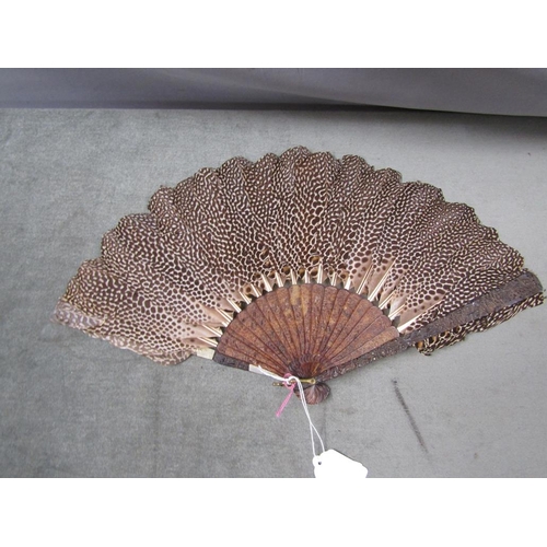 1578 - ORIENTAL FEATHER FAN WITH ORIENTAL CARVED TORTOISESHELL STICKS - 20cms W