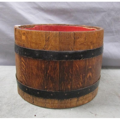 1585 - LARGE OLD COOPERED WOODEN BARREL PLANT HOLDER, 37cms DIA