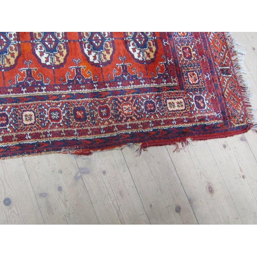 2093 - RED BLUE GROUND ORIENTAL RUG 133CM X 193CM