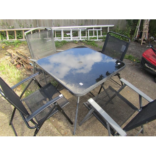 956 - GARDEN TABLE AND FOUR CHAIRS