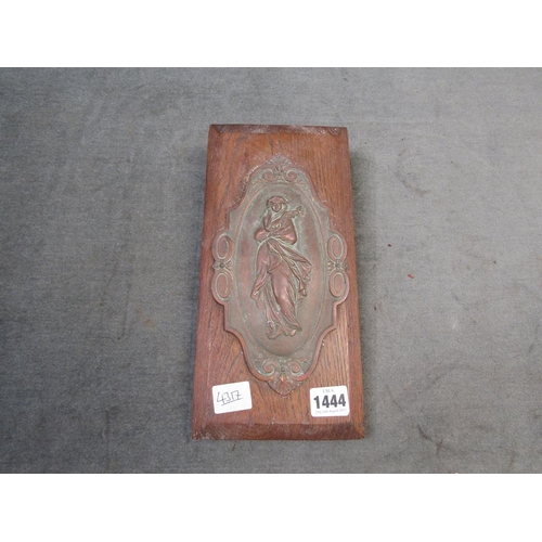 1444 - COPPERED METAL RELIEF PLAQUE 21cms H ON AN OAK BASE