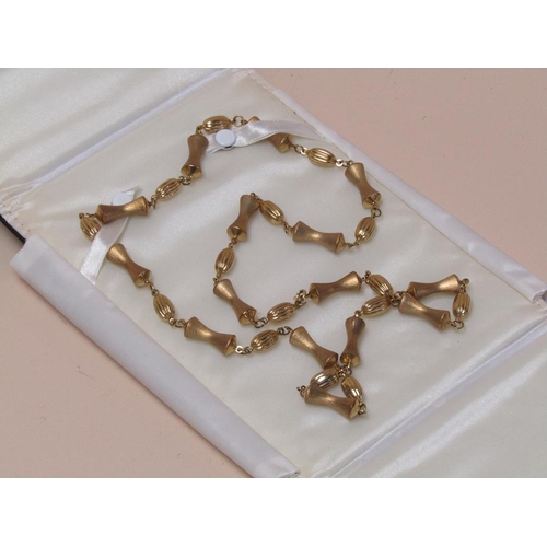 1512 - 9ct GOLD NECKLACE - 37g