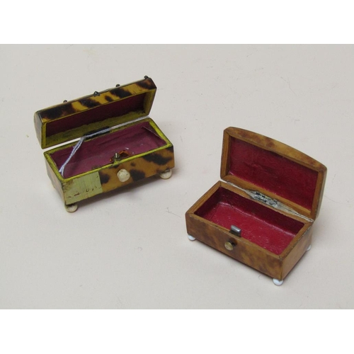 1524 - TWO TORTOISESHELL SNUFF BOXES