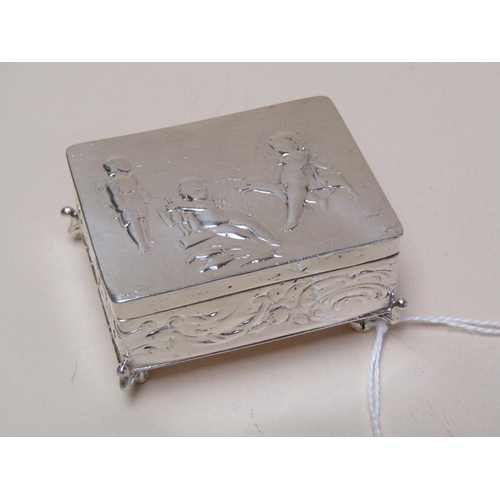 1576 - SILVER SNUFF BOX