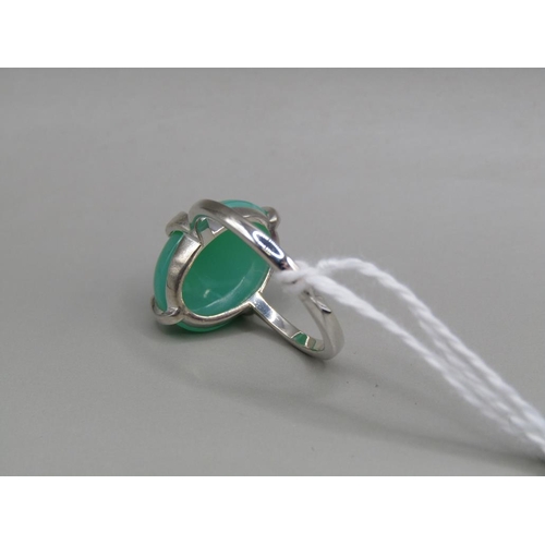 1594 - SILVER GREEN AGATE RING SIZE Q