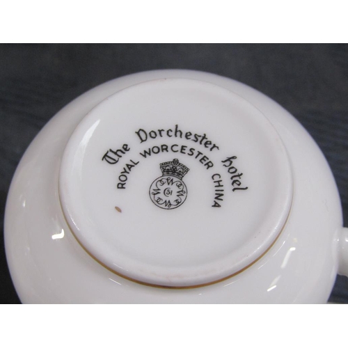 1850 - ROYAL WORCESTER DORCESTER HOTEL SERVICE - POTS 18CM H