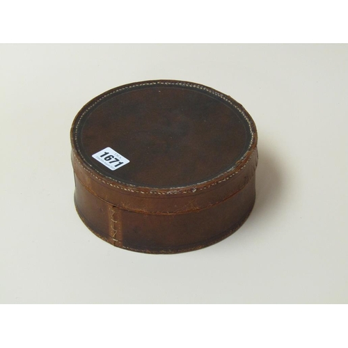 1671 - BROWN LEATHER COLLAR BOX CONTAINING COSTUME JEWELLERY