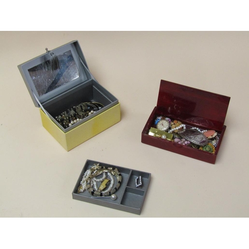 1693 - TWO BOXES OF COSTUME JEWELLERY TO INC. BROOCHES