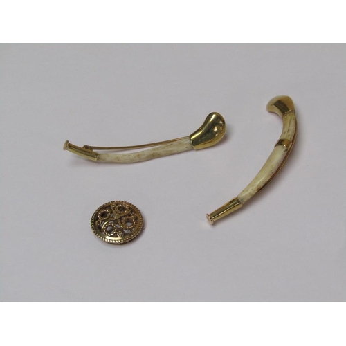 1487A - TWO GOLD MOUNTED WISHBONES AND A GOLD CLASP