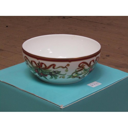 1855A - A TIFFANY & CO CERAMIC BOWL IN BOX