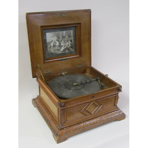 25 - A late 19c German polyphon retailed by Imhof & Mukle of New Oxford St. London.  It is contained in a... 