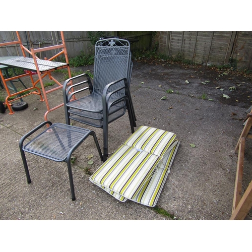 960 - GARDEN CHAIRS