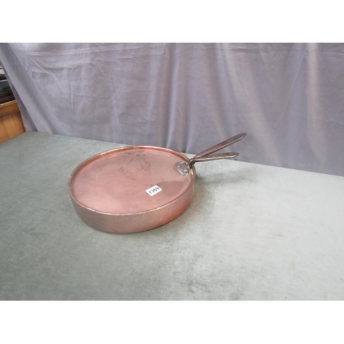 1369 - COPPER SAUCEPAN AND LID, 31CM DIAM