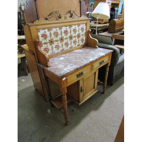 631 - VICTORIAN MARBLE TOP WASH STAND