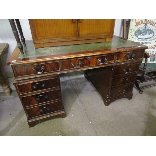 704 - REPRODUCTION PEDESTAL DESK