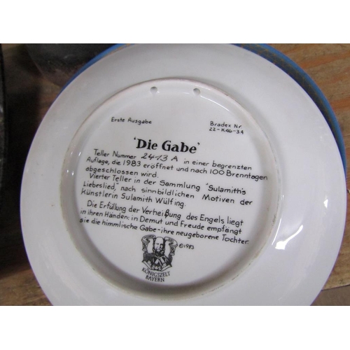 118 - COLLECTORS PLATES