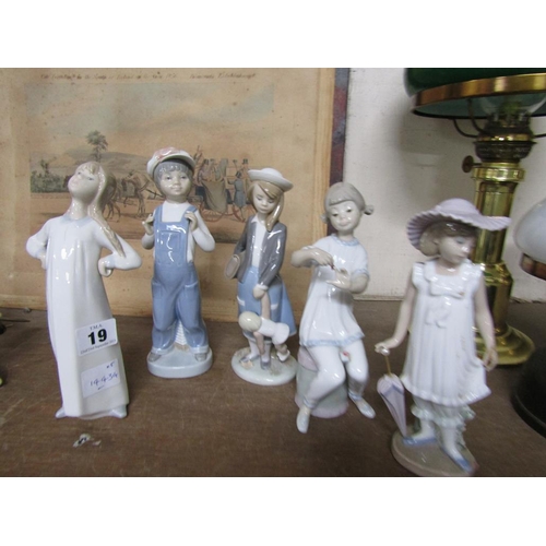 19 - COLLECTION OF NAO PORCELAIN FIGURINES