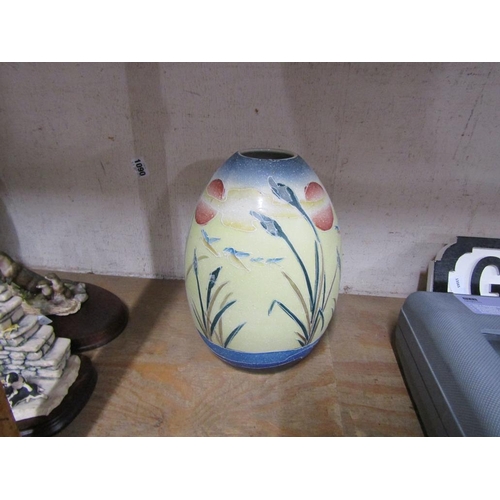 85 - LARGE TUBE LINED VASE